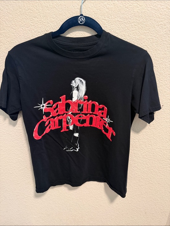 Sabrina Carpenter Tops - Sabrina Carpenter Black Short Sleeve Graphic Tee - Red Logo